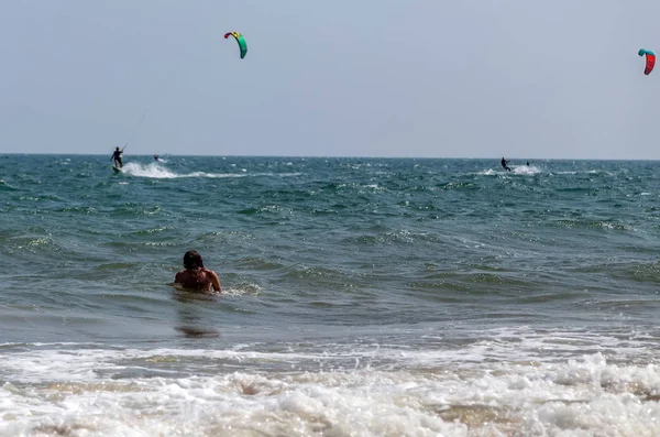 Kitesurfer in waves sea water splash, attractive sport sea. Mui — Stock Photo, Image