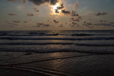 gündoğumu veya günbatımı