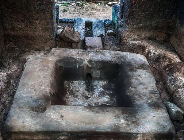 Shiva Lingam Stein. linga-yoni. banteay srei banteay srey siem r — Stockfoto