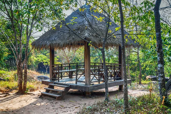 Jungle Village Hut national park in Cambodia — Stock Photo, Image
