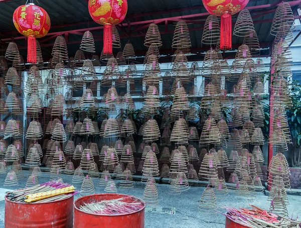 Chinese Incense Coil for Worship lentera merah — Stok Foto