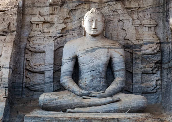 Buda Roca Talla Estatua Sentado Pie Loto Templo Budista — Foto de Stock