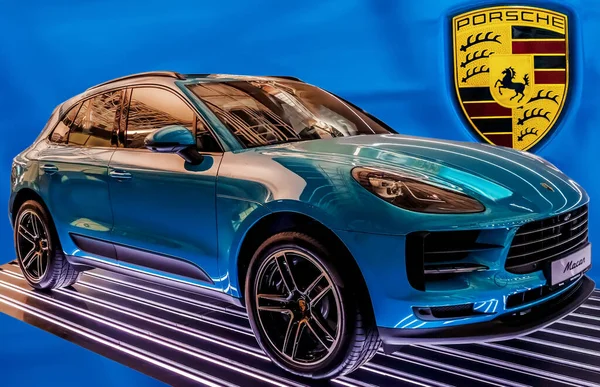 Kiev Ukraina Juli 2019 Porsche Macan Logo Lyx Crossover Tysk — Stockfoto