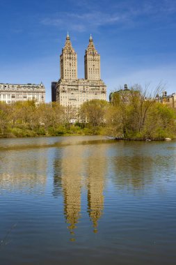 San Remo ve Lake Central Park, Manhattan, New York 'ta görüldü..