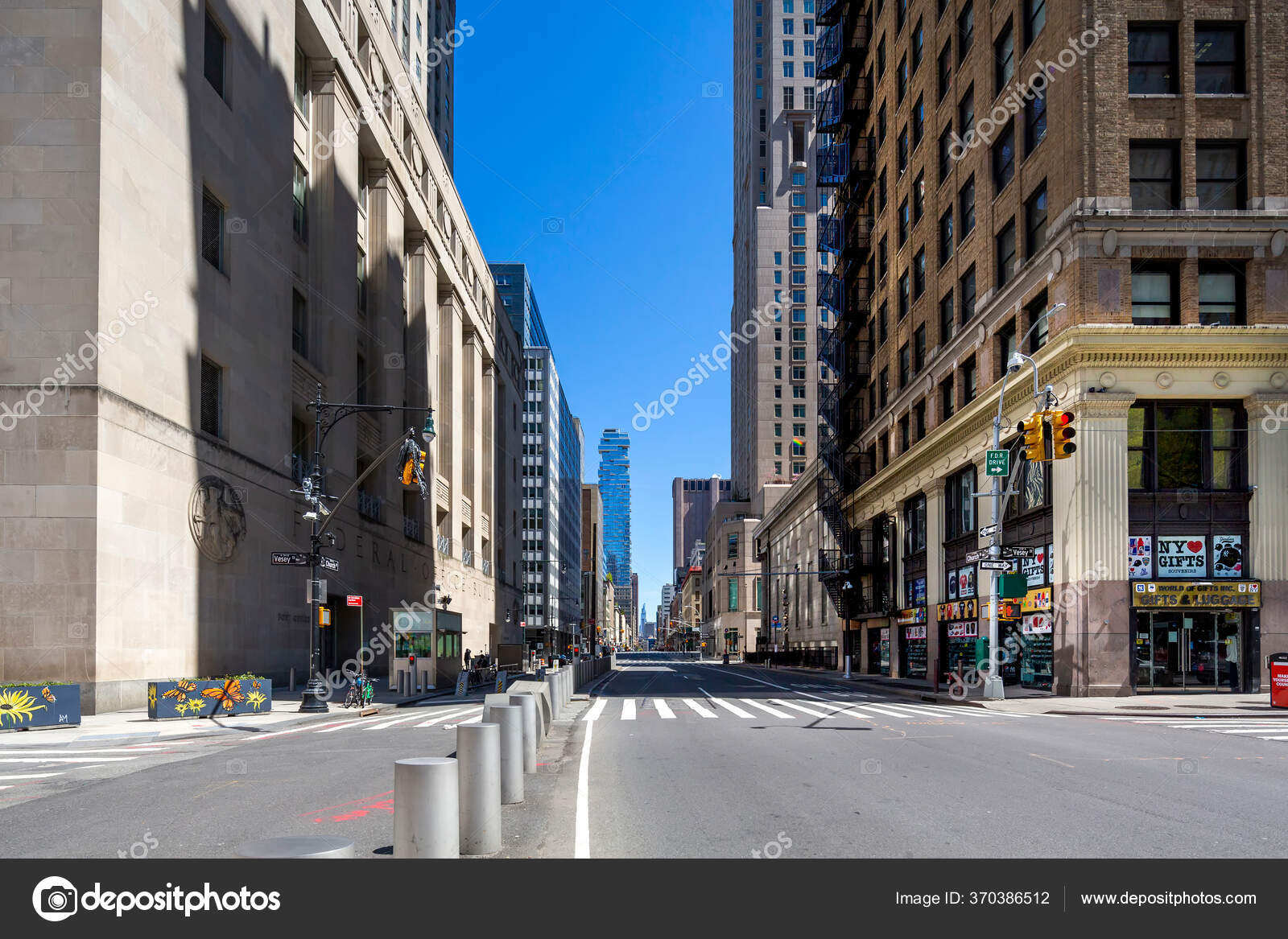 Nova Cidade Iorque Eua Abril 2020 Ruas Vazias Centro Manhattan — Fotografia  de Stock Editorial © littleny #365516030