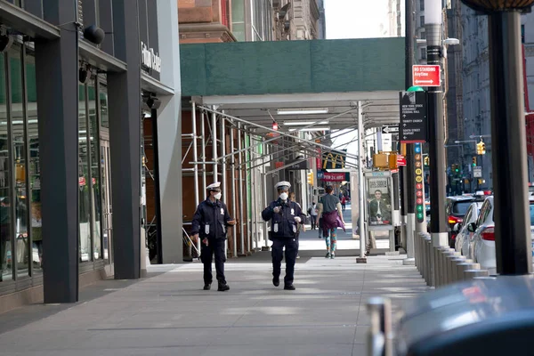 Nueva York Estados Unidos Mayo 2020 Agentes Control Tráfico Policía — Foto de Stock