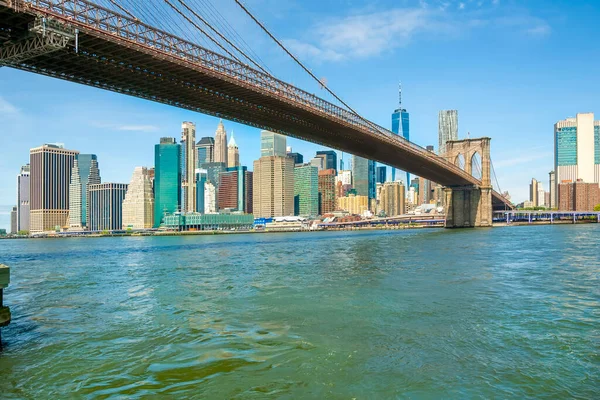 Berühmte Skyline Von Downtown New York Und Brooklyn Bridge — Stockfoto