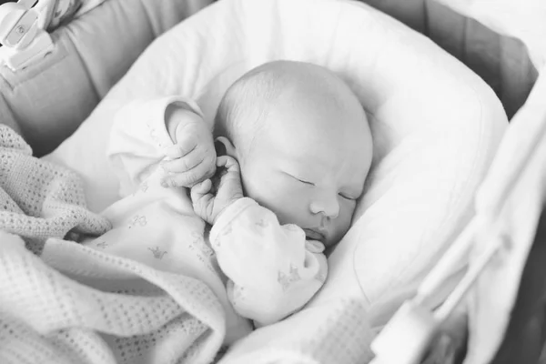 Baby in crib — Stock Photo, Image