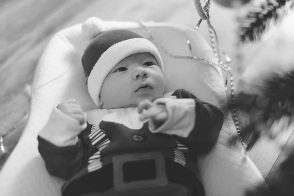 Novorozence baby santa — Stock fotografie