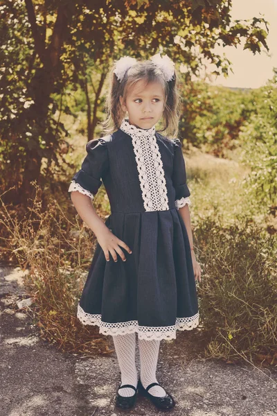 Μόδας κορίτσι σχολείο — Φωτογραφία Αρχείου