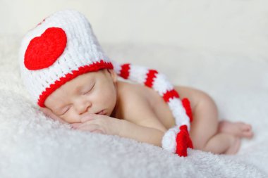 Yeni doğan bebek uyku