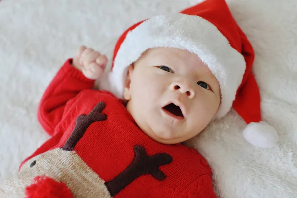 Newborn ready for christmass — Stock Photo, Image