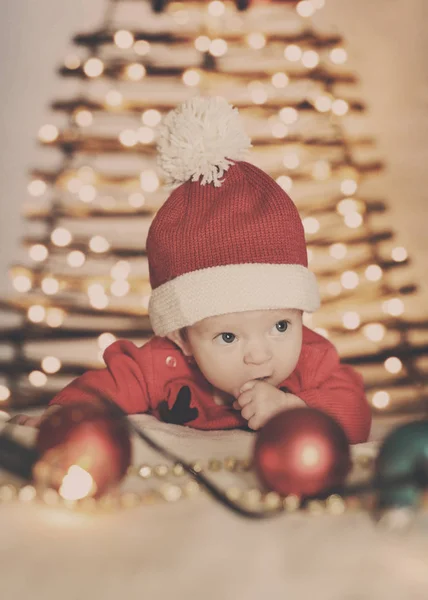 Recién nacido bebé santa — Foto de Stock