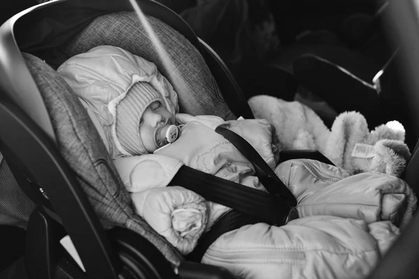 Transportation Newborn Car Winter Time — Stock Photo, Image