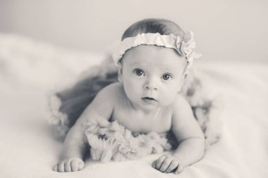 Yataktaki bebek