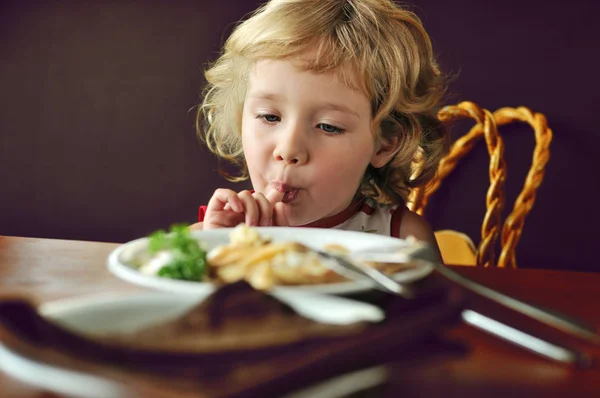 Little Blonde Sweet Girl Eating Cafe — Stock Photo, Image