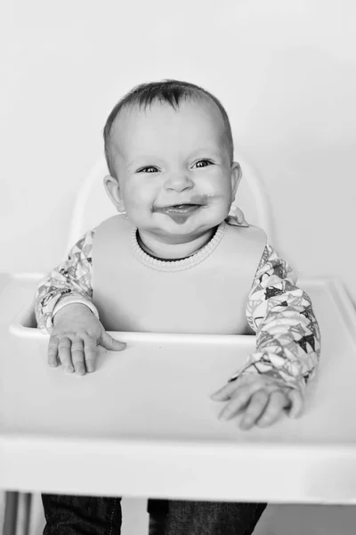 Funny Baby Durty Face High Chair — Stock Photo, Image