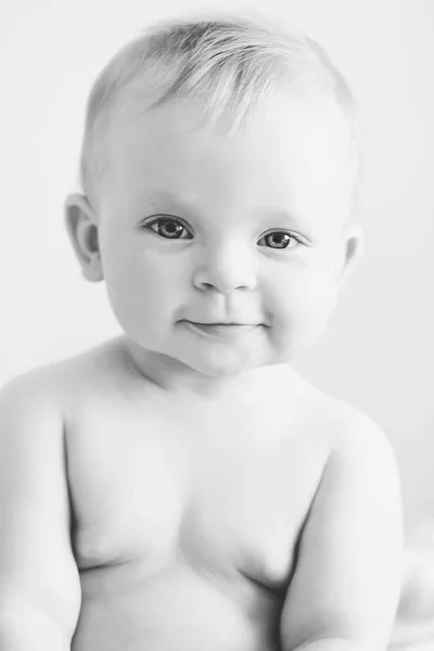 Retrato Doce Engraçado Roly Poli Bebê Querúbico — Fotografia de Stock