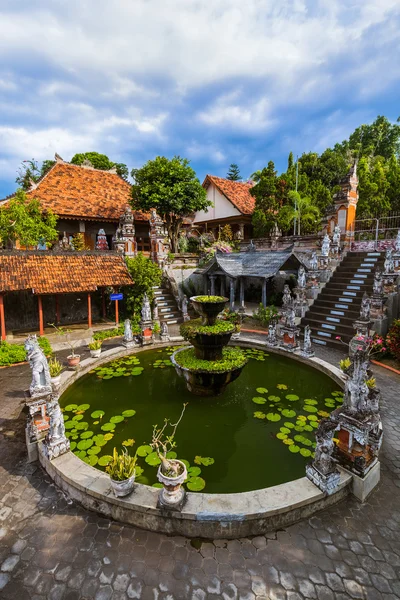 Buddhist temple of Banjar - island Bali Indonesia — Stock Photo, Image