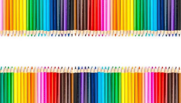 Lápis multicoloridos isolados em fundo branco — Fotografia de Stock