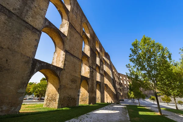 Antigo aqueduto - Elvas Portugal — Fotografia de Stock