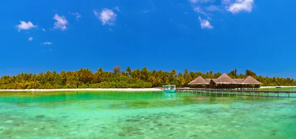 Isola tropicale delle Maldive — Foto Stock