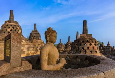 Borobudur Buddist Tapınağı - ada Java Endonezya