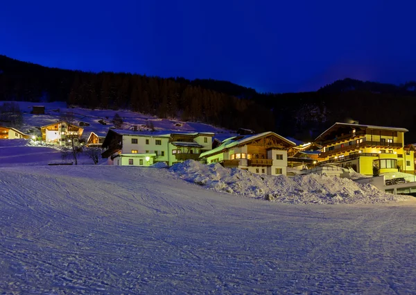 Station de ski de montagne Solden Autriche au coucher du soleil — Photo