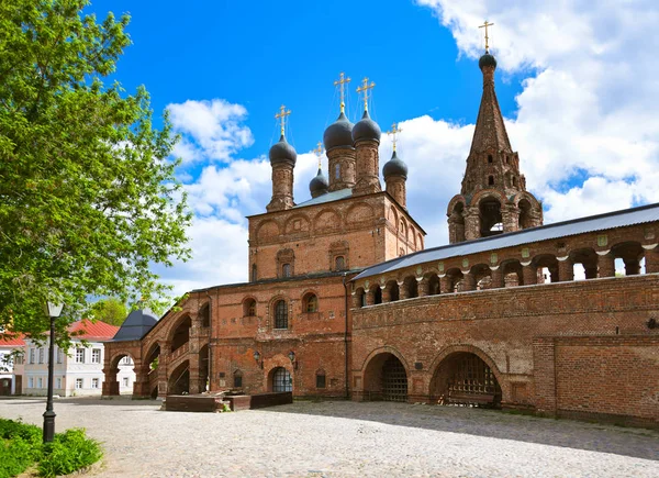 Krutitskoe Catedral compuesta en Moscú Rusia —  Fotos de Stock