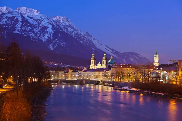 Innsbruck Áustria - arquitetura e natureza de fundo — Fotografia de Stock