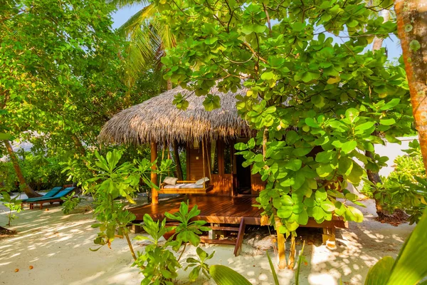 Beach bungalow - Maldives — Stock Photo, Image