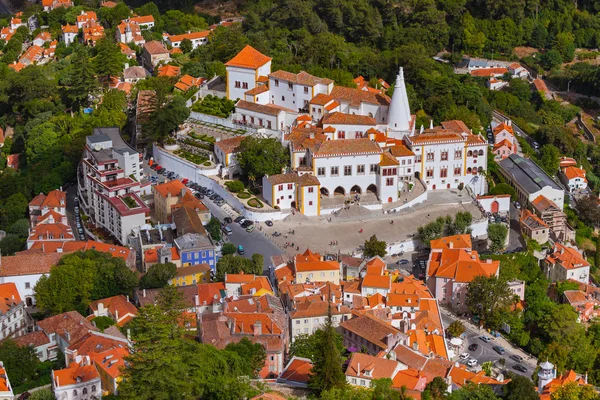 Tarihi kent merkezine ve National Palace - Sintra Portekiz — Stok fotoğraf