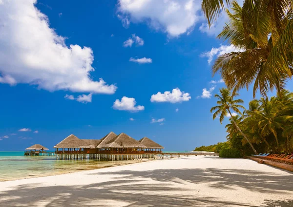 Cafe on tropical Maldives island — Stock Photo, Image