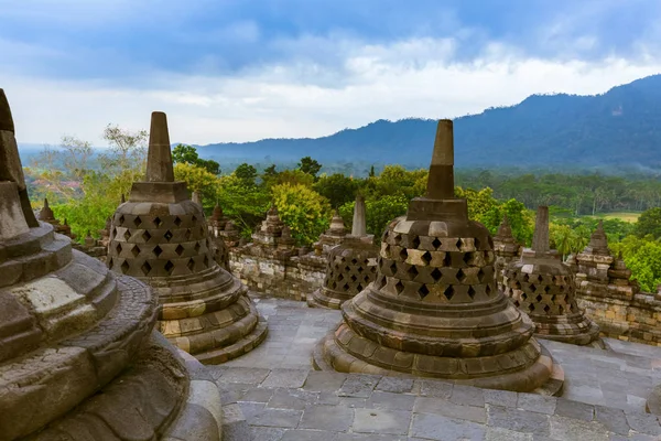 보로부두르 Buddist 사원-인도네시아 자바 섬 — 스톡 사진