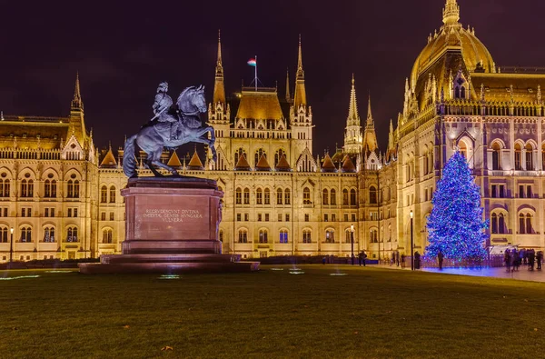 Parlamento en Budapest Hungría — Foto de Stock