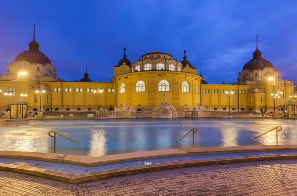Szechnyi termiska bad spa i Budapest Ungern — Stockfoto