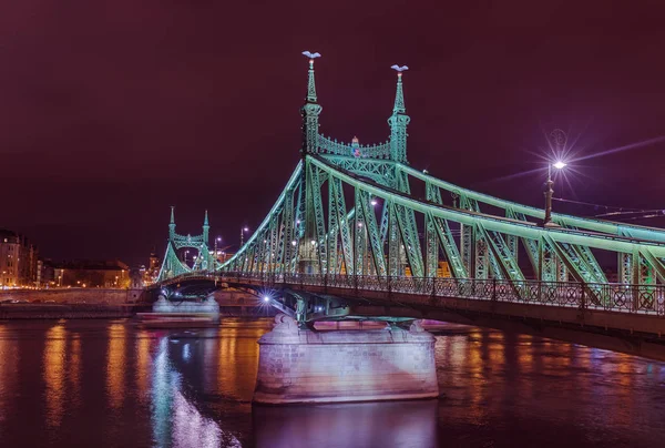 Puente Liberty en Budapest Hungría —  Fotos de Stock