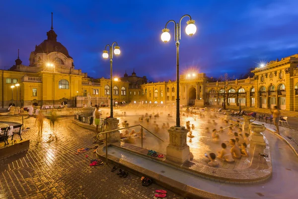 Szechnyi spa van het thermaal bad in Boedapest Hongarije — Stockfoto