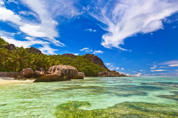 Beroemde strand bron d'argent in Seychellen — Stockfoto