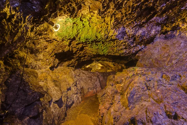 Grutas vulcânicas em São Vicente - Madeira Portugal — Fotografia de Stock