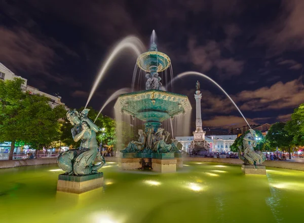 Rossio square with fountain - Lisbon Portugal — Stock Photo, Image