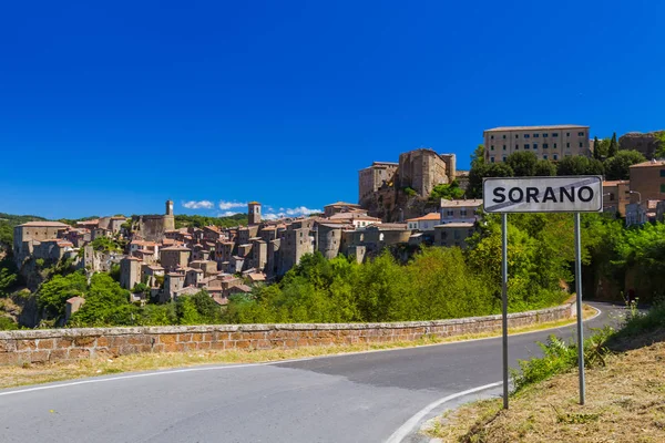 Sorano città medievale in Toscana Italia — Foto Stock