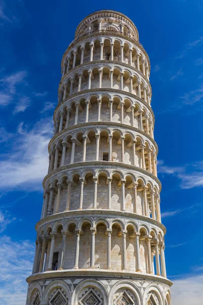 Basilica e torre pendente a Pisa — Foto Stock