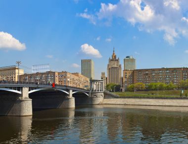 Moskova Panorama - ünlü gökdelen Dışişleri Bakanlığı 