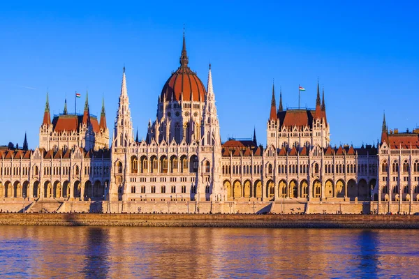 Parlament, Budapest, Magyarország — Stock Fotó