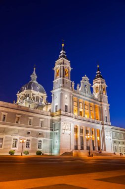 Almudena Katedrali, madrid, İspanya