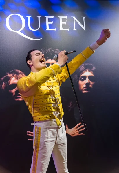 AMSTERDAM, PAÍSES BAJOS - 25 DE ABRIL DE 2017: Freddie Mercury wax sta —  Fotos de Stock