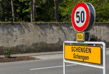 Schengen Lüksemburg'imzalamak