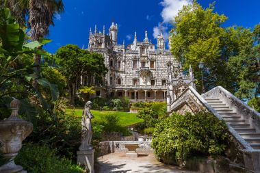 Quinta da Regaleira Şatosu - Sintra Portekiz