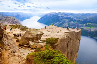 Vaiz minber Rock fiyort Lysefjord - Norveç